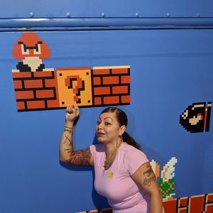 Meet your Posher, Sharon